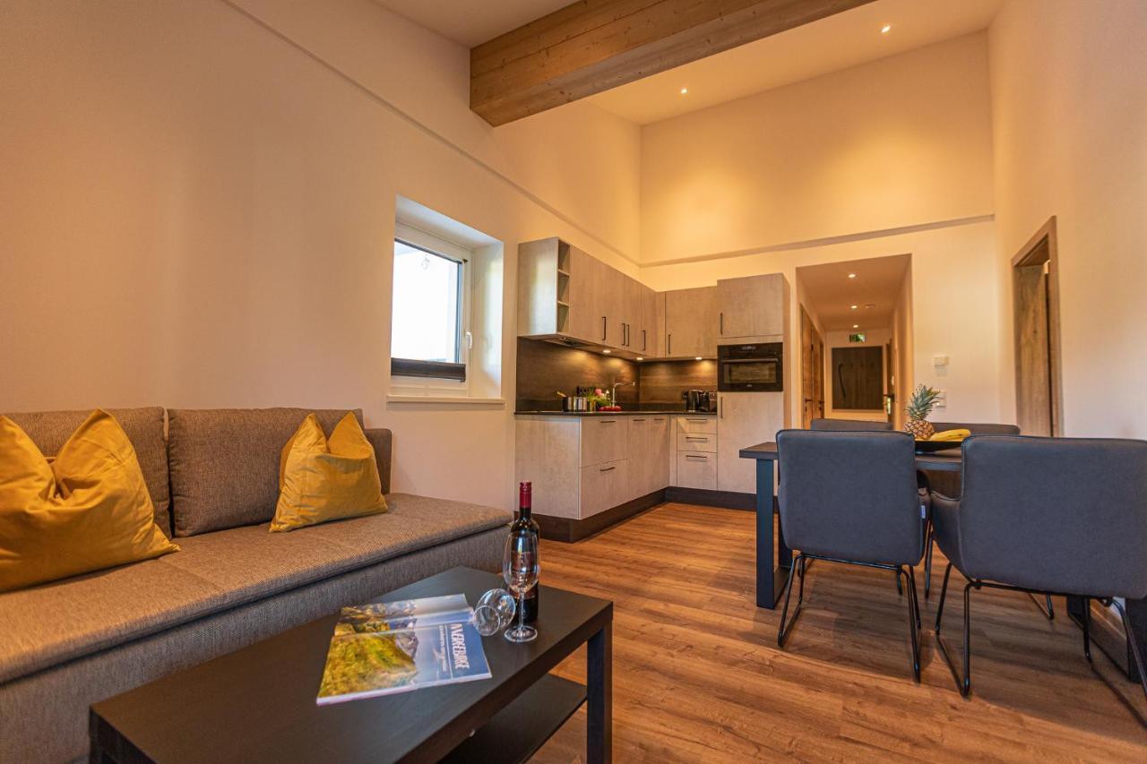 Tevini Boutique Suites By We Rent Zell am See Exterior foto