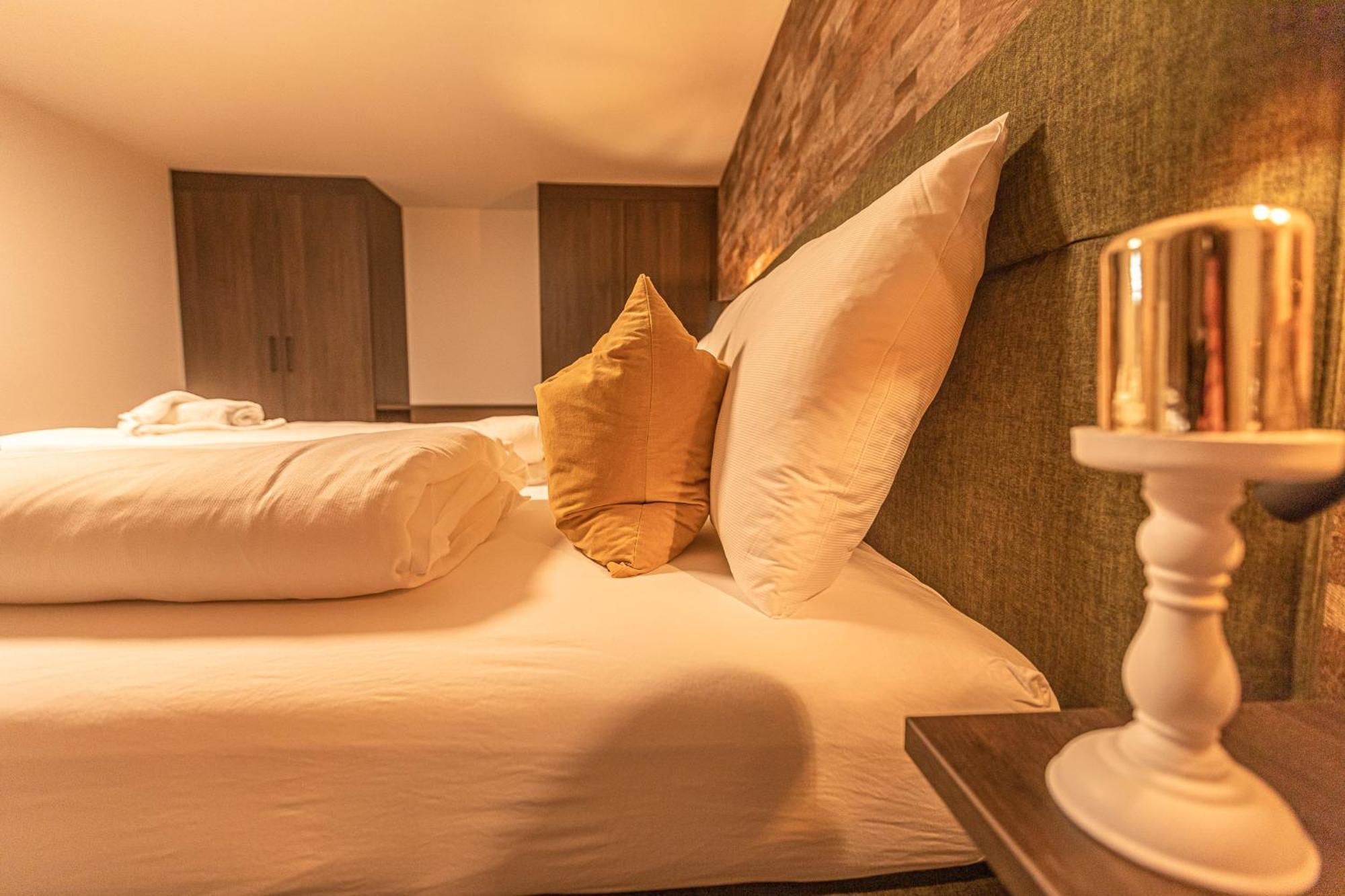 Tevini Boutique Suites By We Rent Zell am See Habitación foto